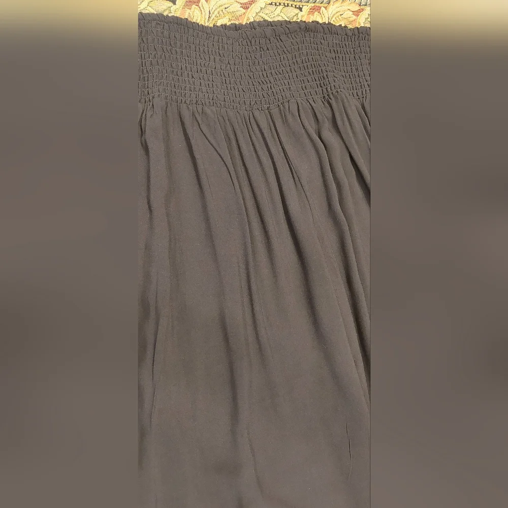 Elegant Black Wide Leg Jumpsuit - Picture 4 of 8
